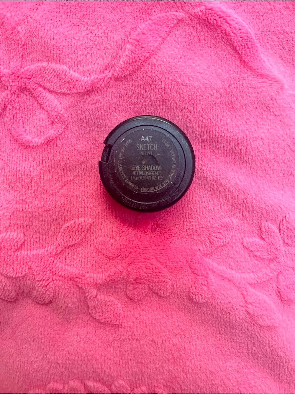 MAC Eyeshadow - Picture 2 of 7